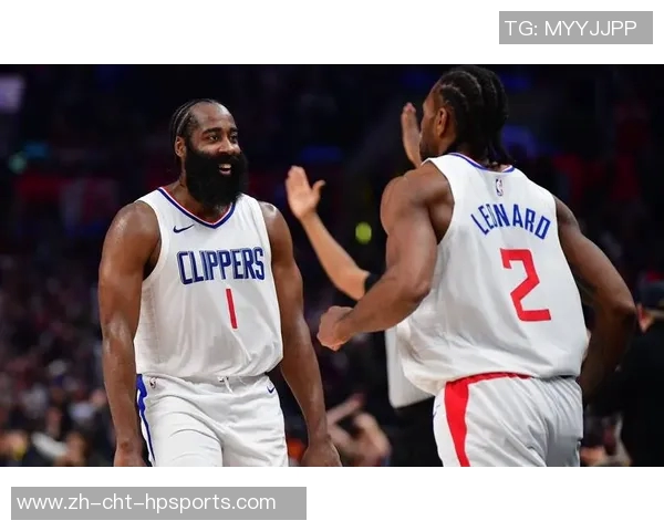 快船与火箭激战正酣谁能在西部赛区争夺更高荣誉